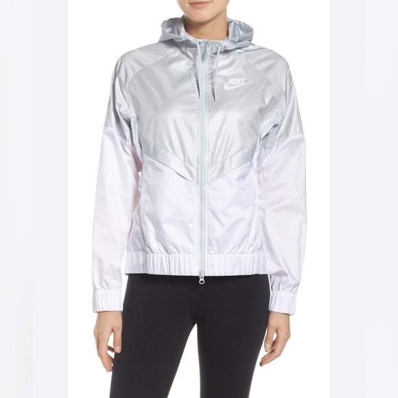 Nike Sportswear Windrunner Jacket Windbreaker Silver Medium Gorpcore Sporty Chic - Picture 1 of 9